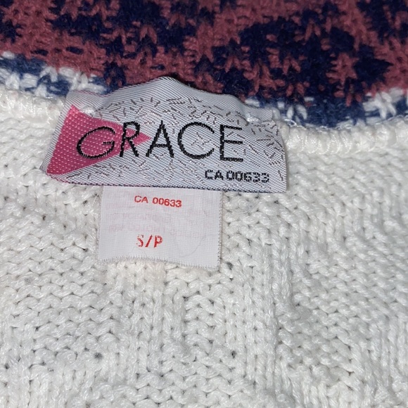 Vintage Grace Rose Knit Sweater - Picture 5 of 9